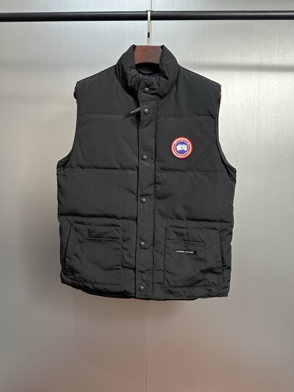 Luxury Canada Goose T-Shirts Gray Cotton Collection