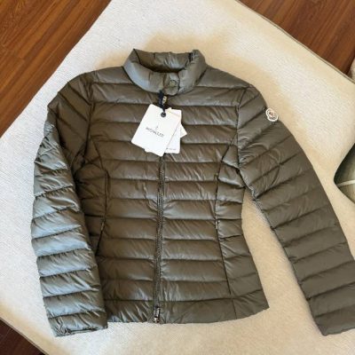 High Quality Moncler Coat Green Style