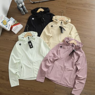Best Selling Descente Long Sleeves Black Silk Breathable Style