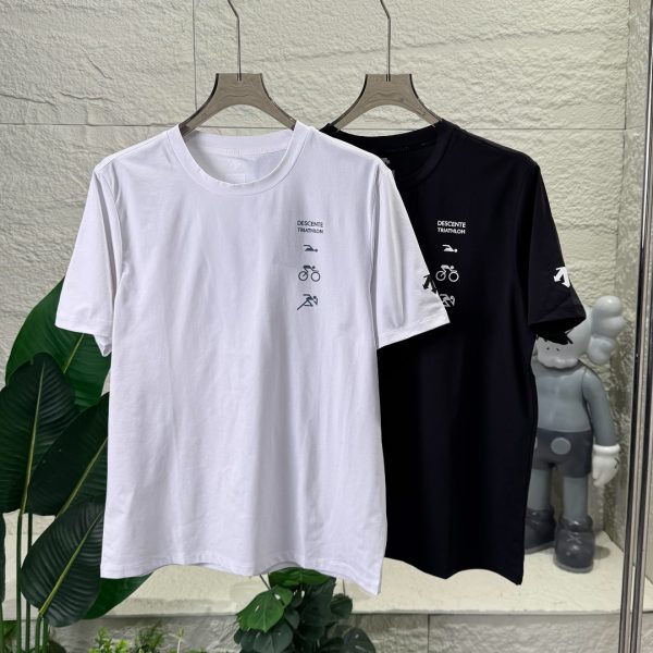 Luxury Descente Short Sleeves Black Knit Breathable Collection