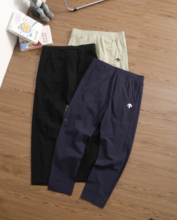 Best Selling Descente Trousers Black Casual Luxury