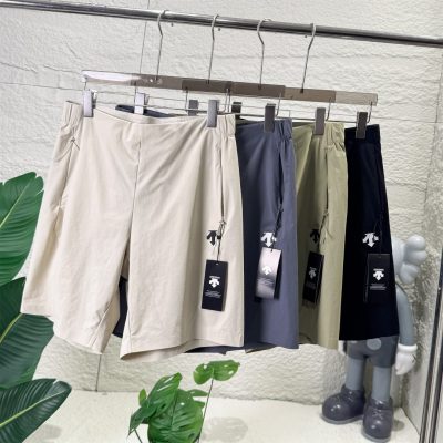 Best Selling Descente Shorts Black Casual Style